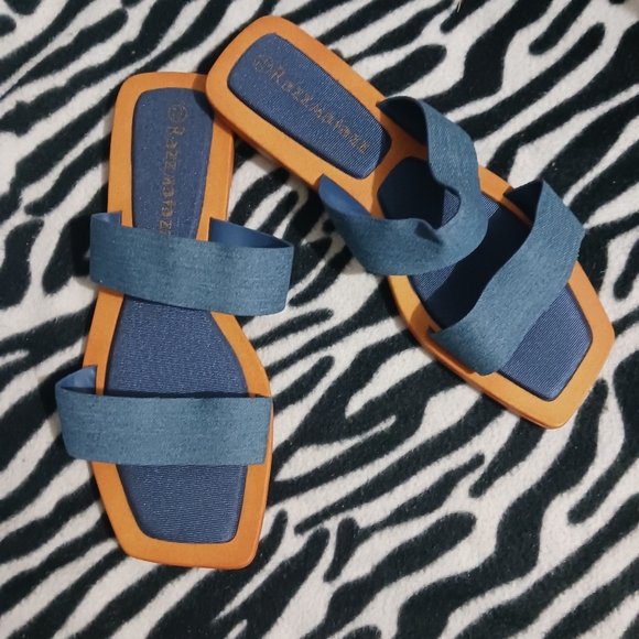 NEW Razzmatazz Women denim blue square toe flat sandals - Picture 2 of 8